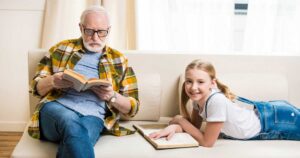 Riscoprire i libri della nostra infanzia: creare un legame generazionale attraverso la lettura